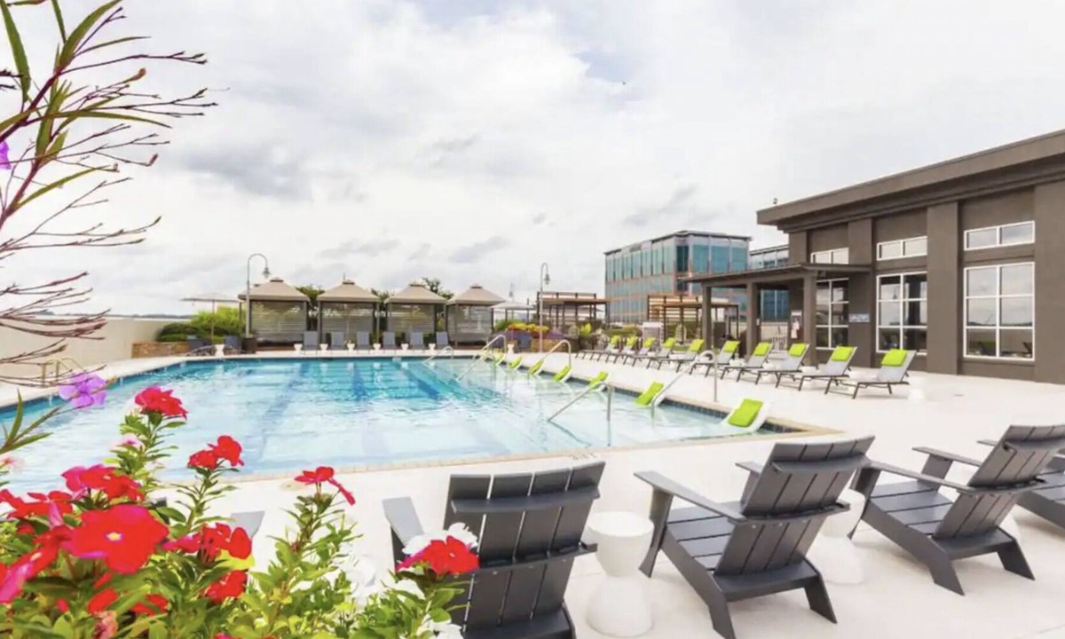 Lindbergh Condo | New Exquisite Luxury 2BrCondo/Uber/Wifi