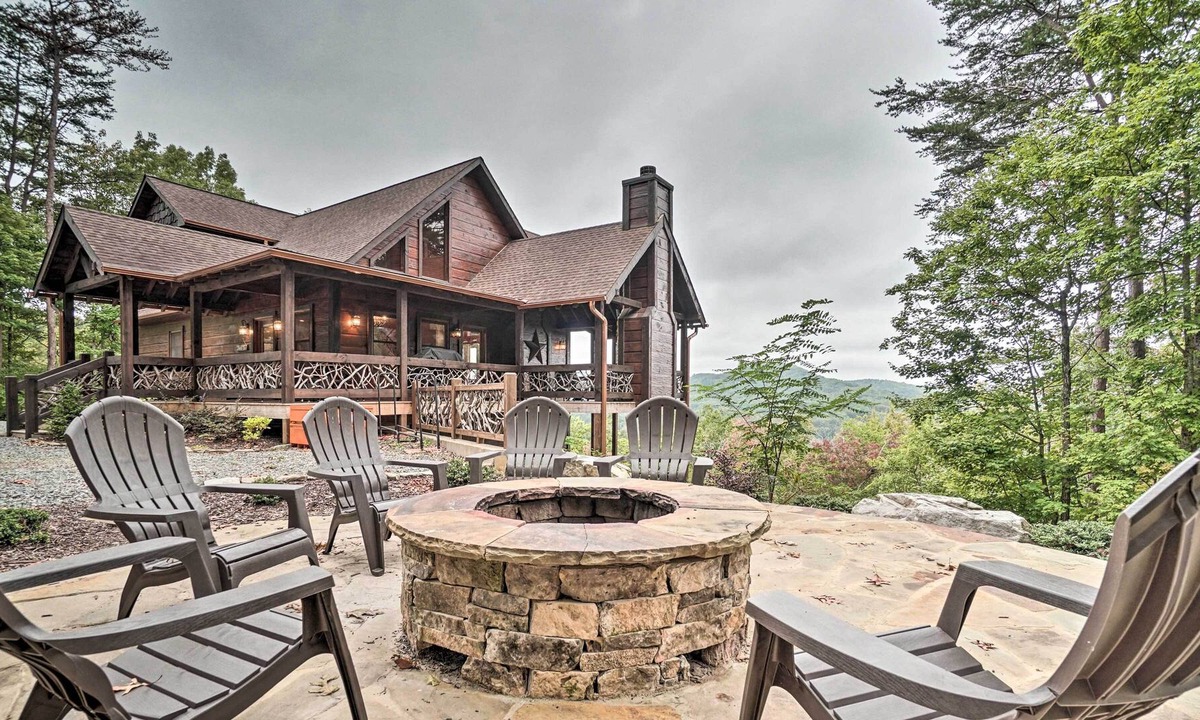 Ridges Over the Lake Cabin | NEW! Mtn View Chalet w/ Hot Tub, Game Room + More!
