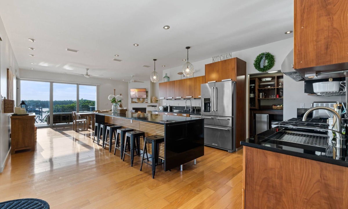 Wilbur-By-The-Sea House | NEW Private Million Dollar Riverfront Retreat