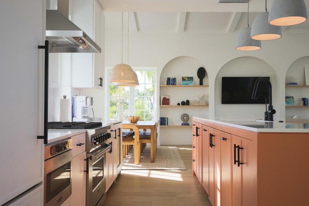 Key West House | NEW Private Pool & Docking - Floralee House