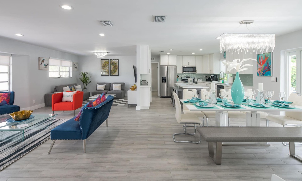 Hollywood Hills Villa | NEW STUNNING LUXURY SPACIOUS 5/3 NEW !
