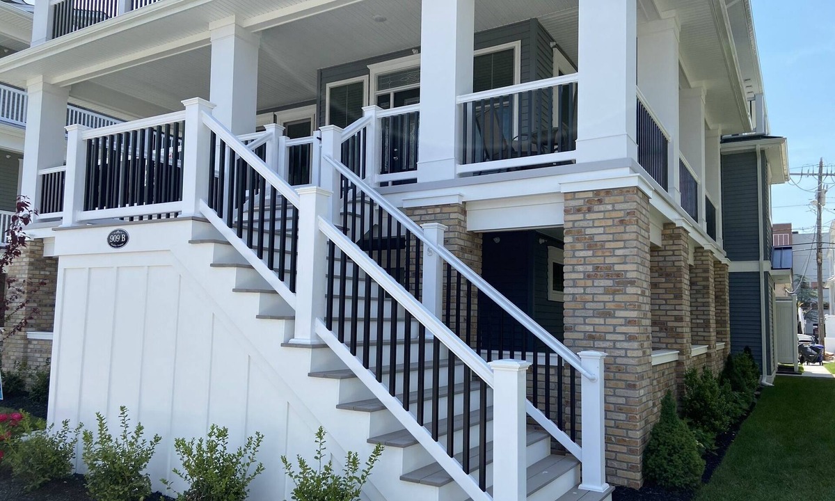 North End Condo | Newer Construction 2020 Heart Of OC, 5 BR 3 BA Triplex, Elevator