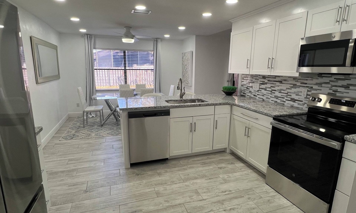 Port Orange House | Newly remodeled 3-bedroom house in Port Orange close to beach & racetrack!