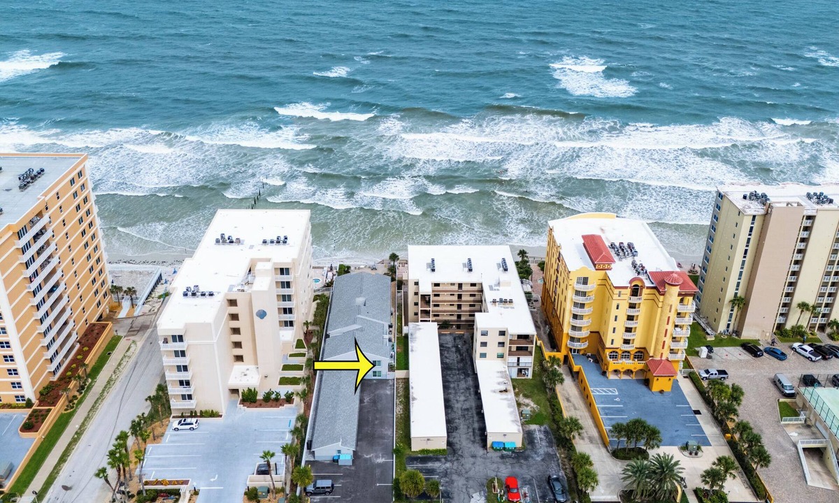 Winthrop Holding Condo | Newly remodeled, fully furnished, 3-bed/2 bath condo with direct ocean access