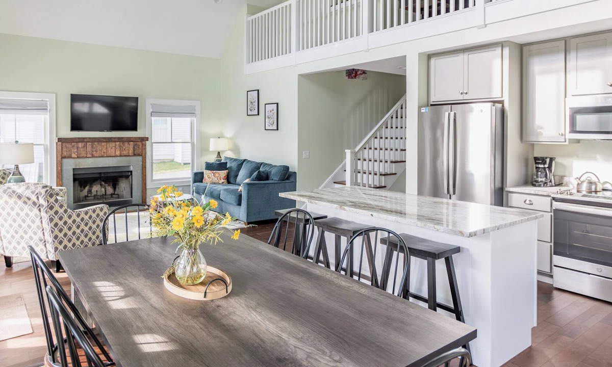 Warm Springs House | Next to the Springs! Bright + Modern Getaway Cottage Getaway
