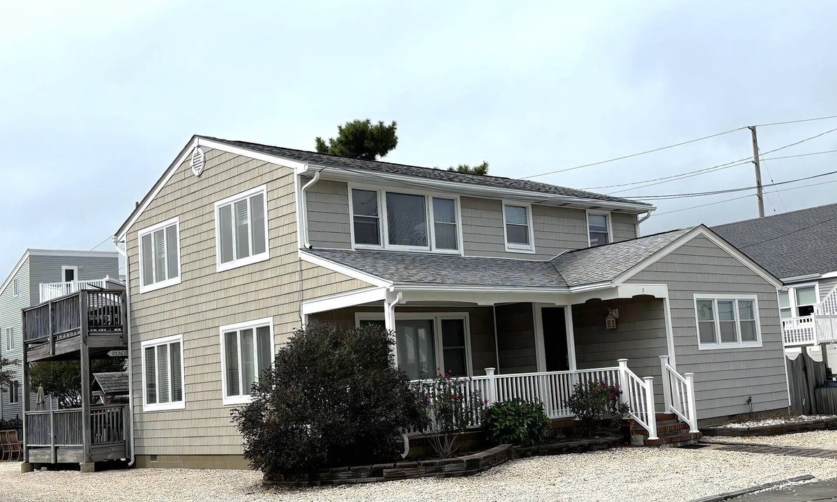 North Beach Haven Apartment | Nice ocean side second floor duplex in Brant Beach, located close to the beach.
