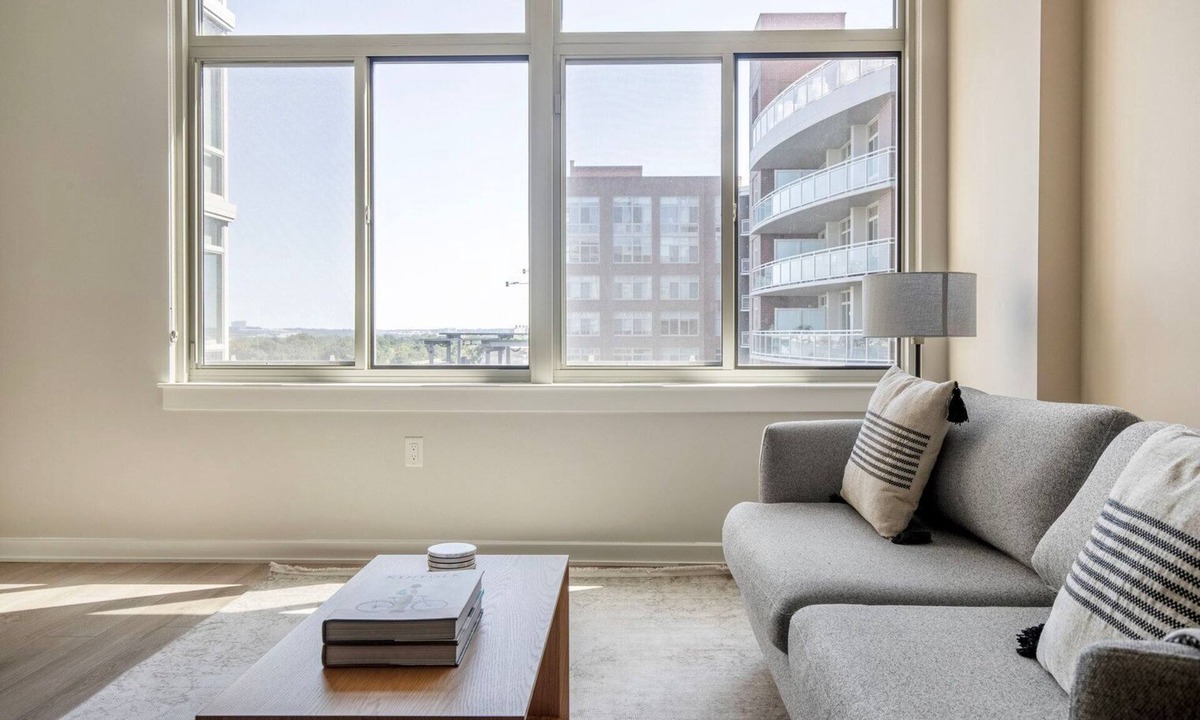 Crystal City Apartment | Nice Potomac Yard 1BR w/Courtyard & Gym, nr Airport, by Blueground