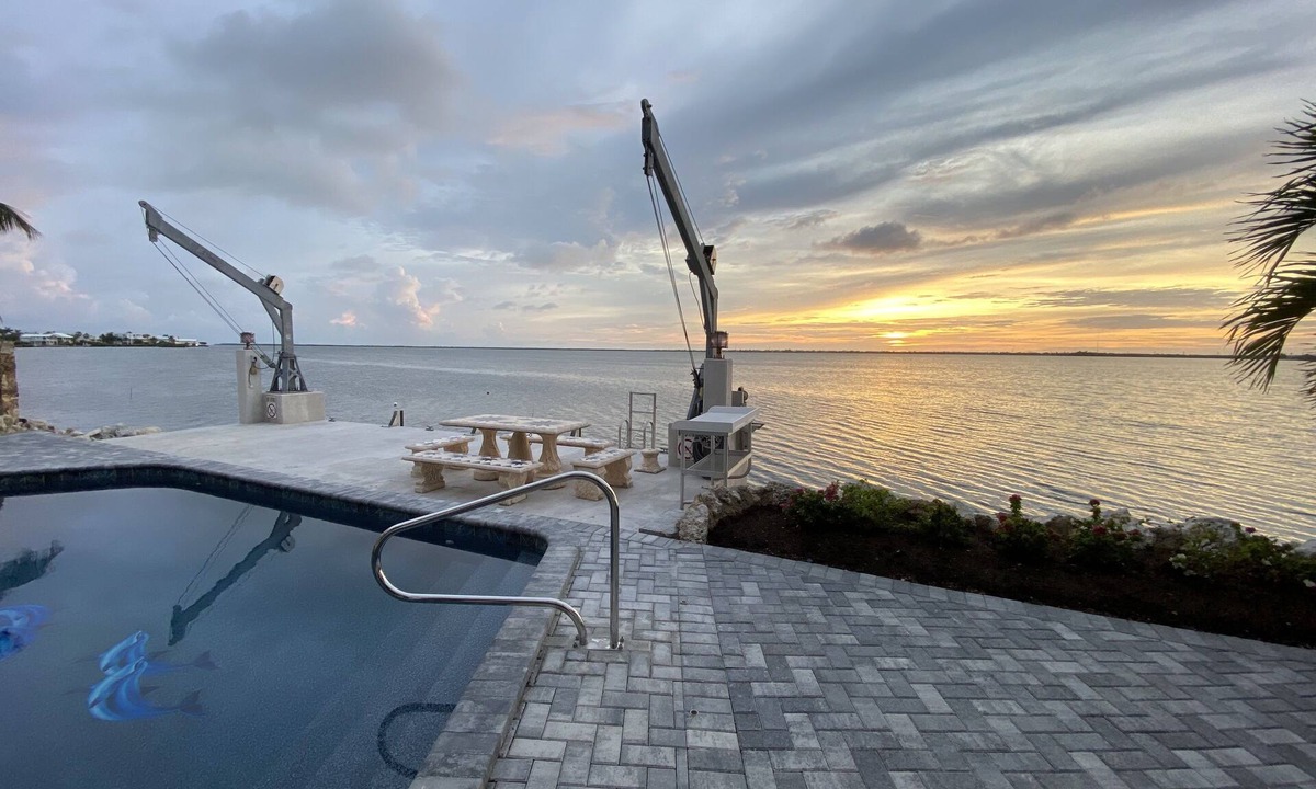 Cutthroat Harbor Estates House | Night jasmine oceanfront vacation house