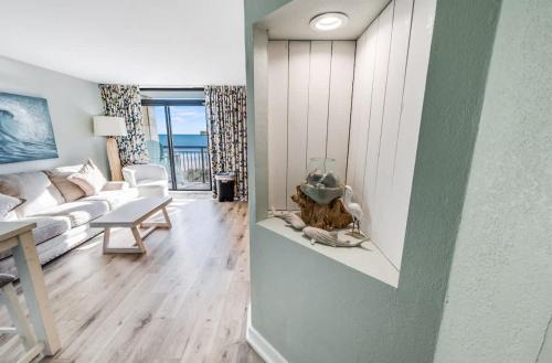 Windy Hill House | No Steps Low Floor Oceanfront Balcony Pools