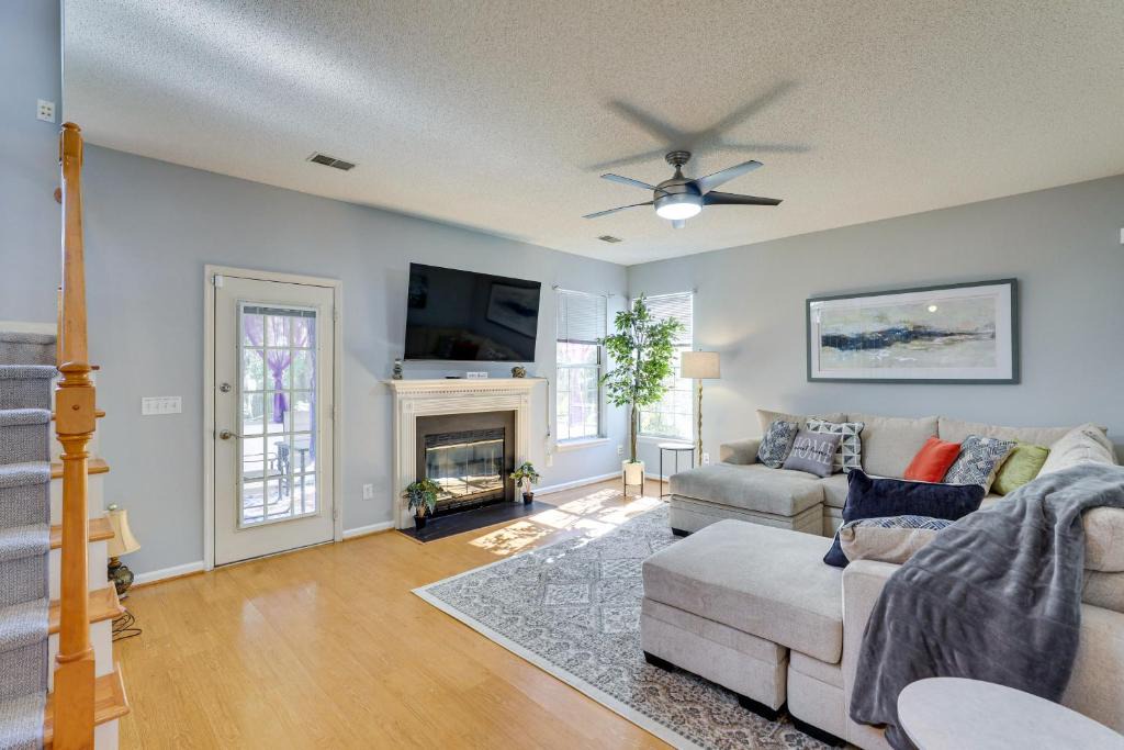 North Charleston House | North Charleston Home Near Shopping & Dining!