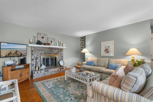 Crescent Beach House | North Myrtle Beach Cottage 2 Blocks From Beach