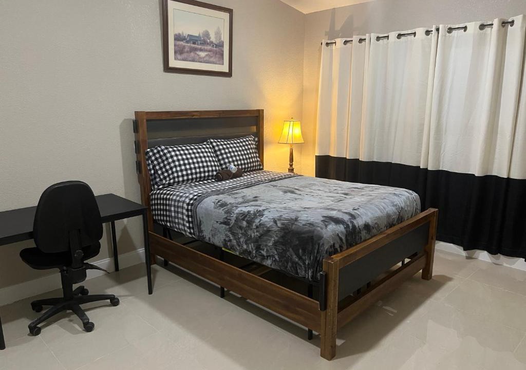 Temple Terrace House | Oak Ridge House