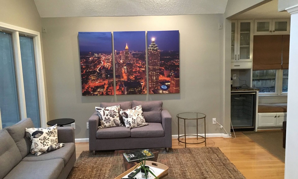 Morningside-Lenox Park House | Oasis in the City. Morningside/VaHi. Great in town location.