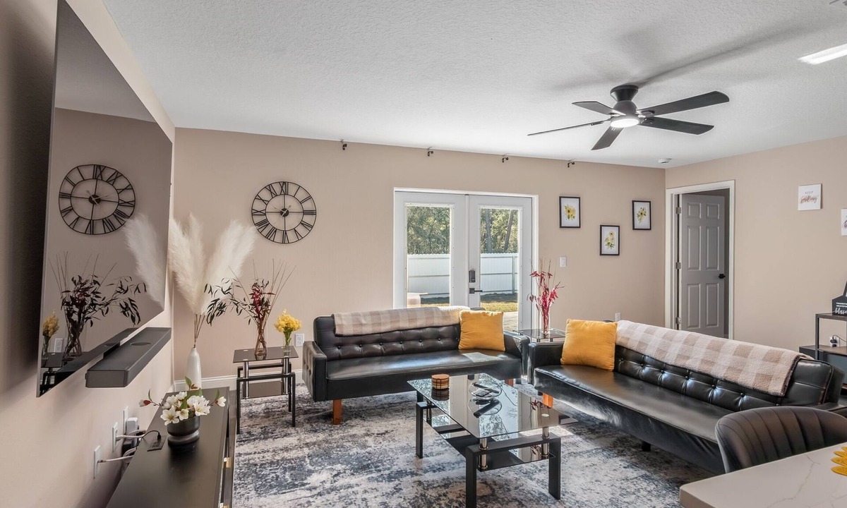 Ocala House | Ocala WEC: EV, Family & Work Retreat.