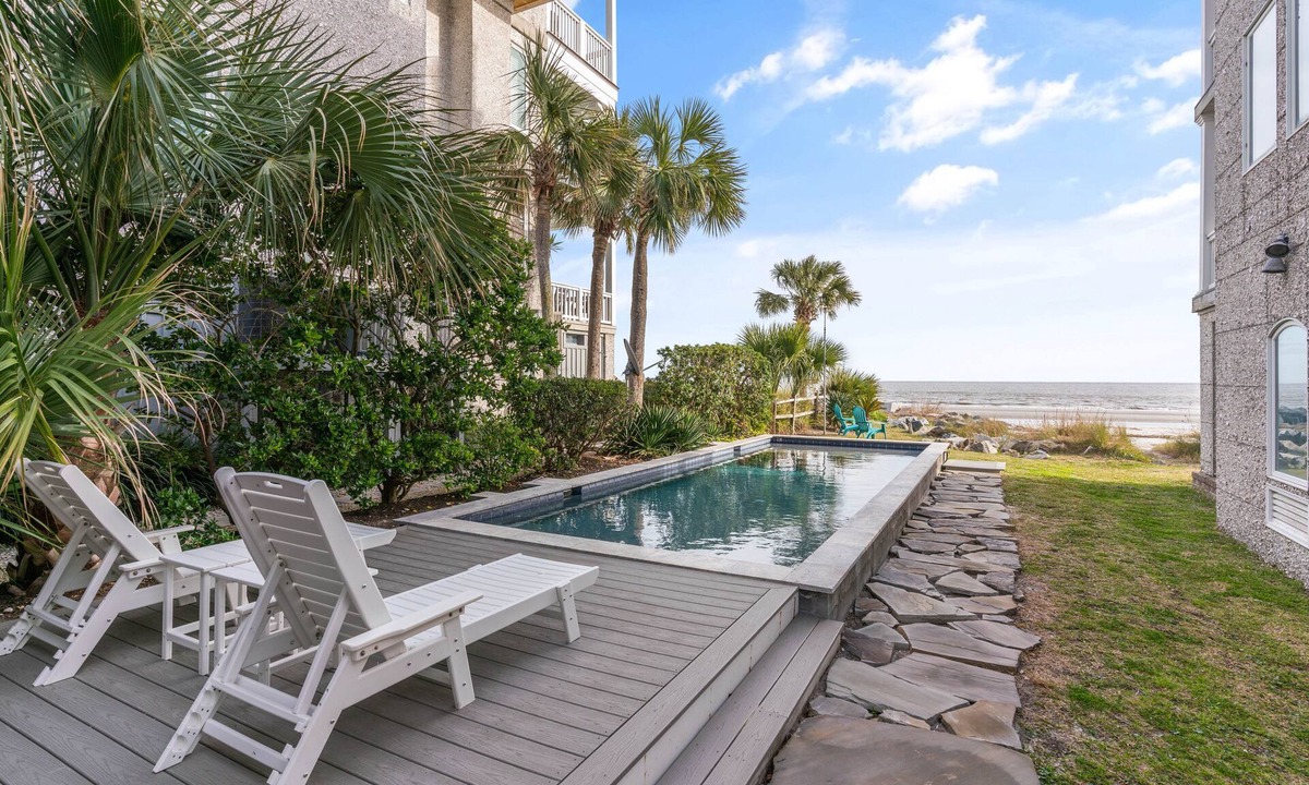 Saint Simons Island House | Ocean Front Pool! 4BR house near village sleeps 10