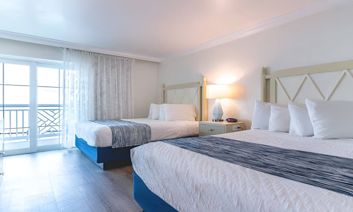 Captiva Hotel | Ocean View 1BR w/ Private Balcony – Perfect Family Retreat! | Parking | Pool