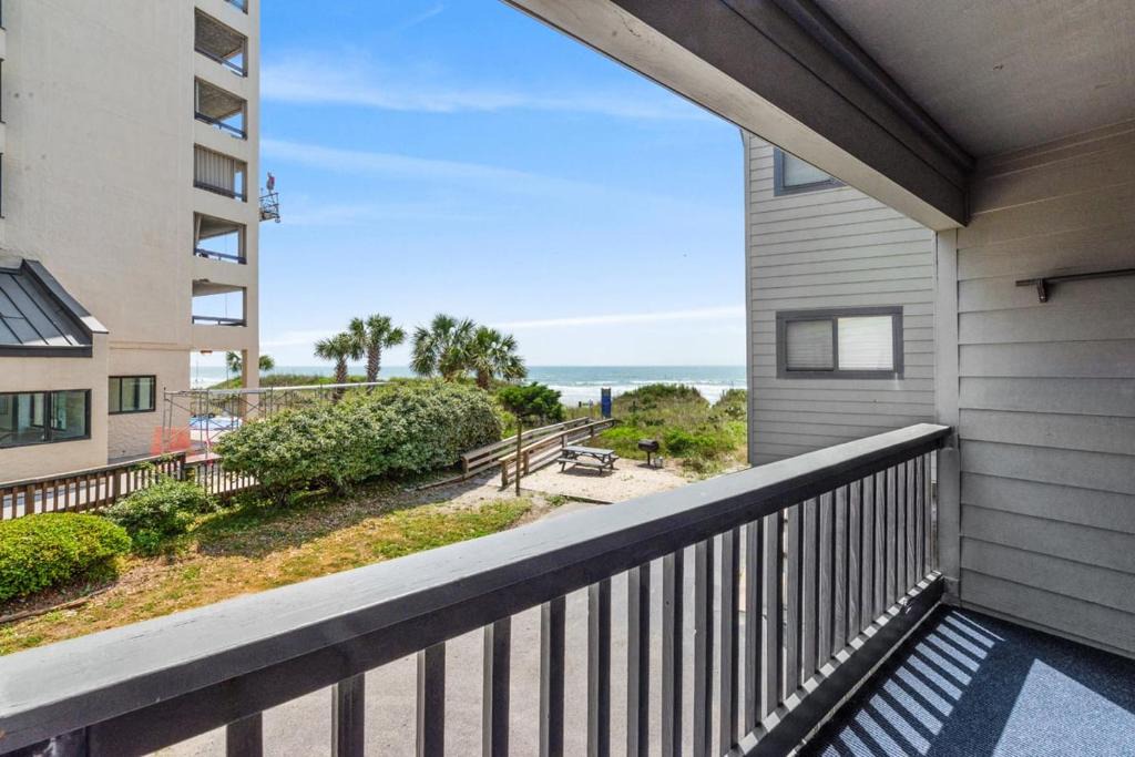 North Myrtle Beach Apartment | Ocean View 2BR First-Floor Cherry Grove Sea Cabin 125-B