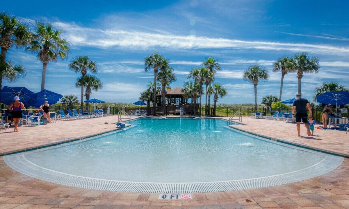 St. Augustine Beach Condo | Ocean Villas 1: 3 bedroom 2 bath ground floor condo with 2 pools (1 heated) and