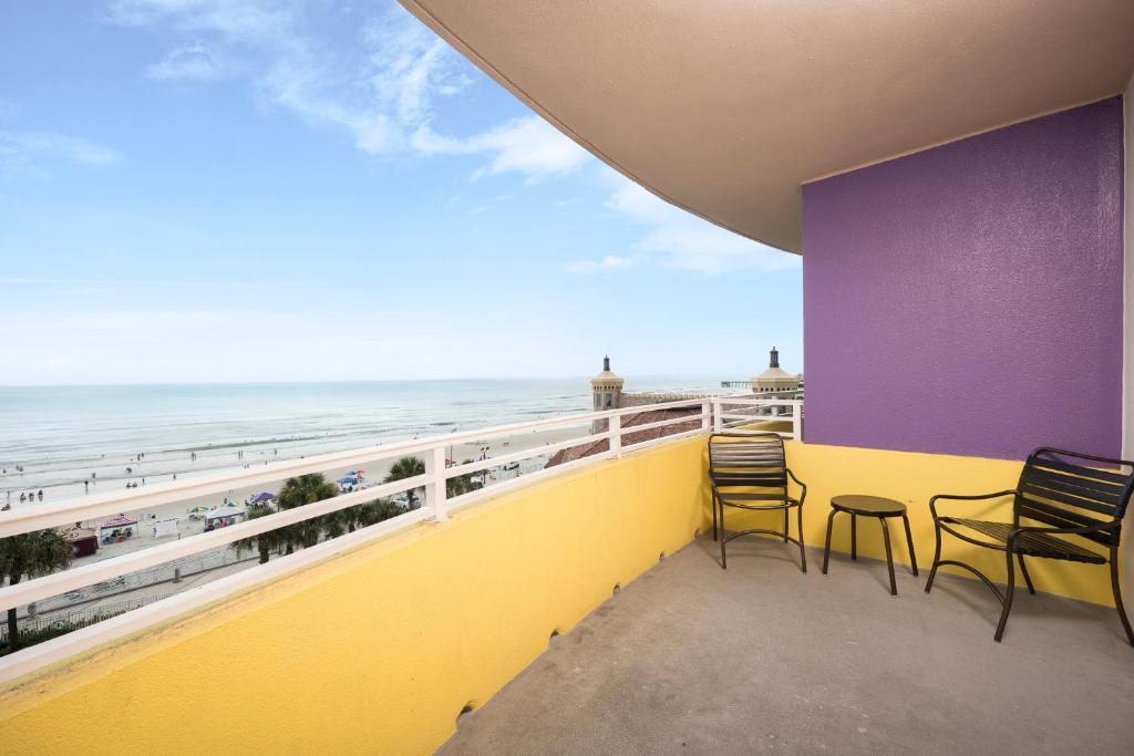 Daytona Beach Apartment | Ocean Walk 609, 1 Bedroom, Ocean View, Pools, Lazy River, Sleeps 5
