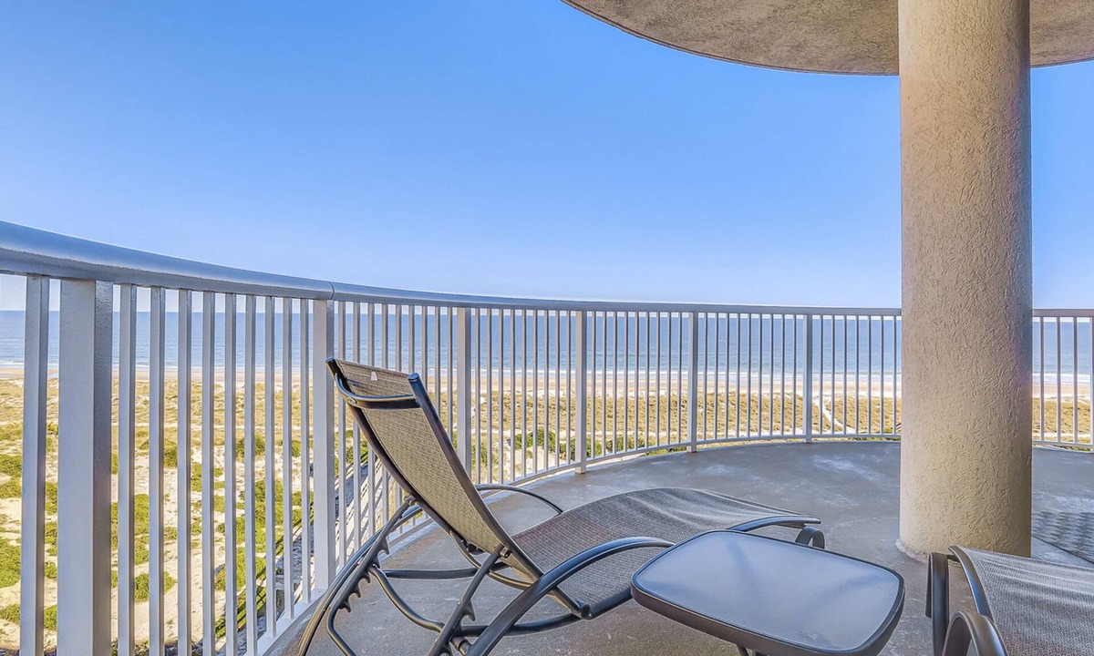 Amelia City Condo | Oceanfront 5th-floor condo with balcony, gorgeous views & pool access