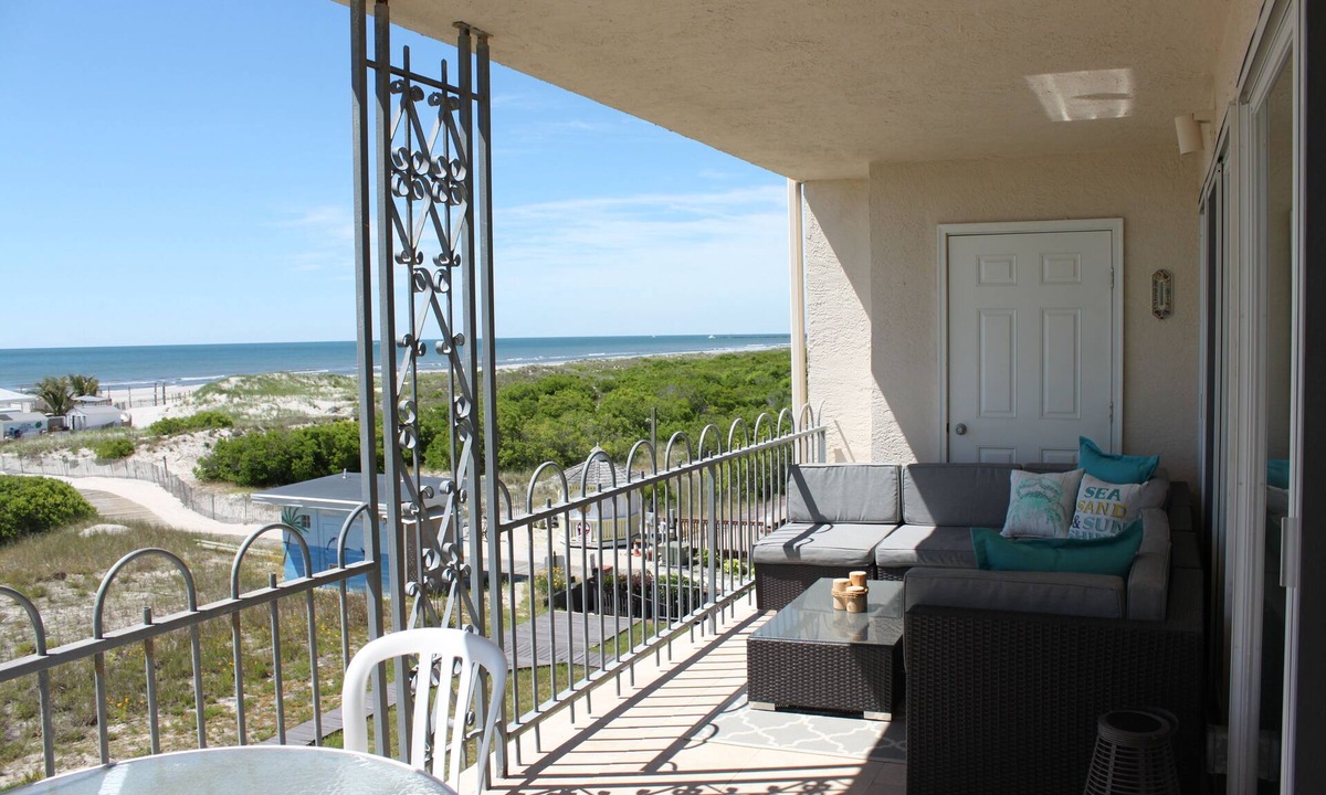 Diamond Beach Condo | Oceanfront Beach Property Diamond Beach