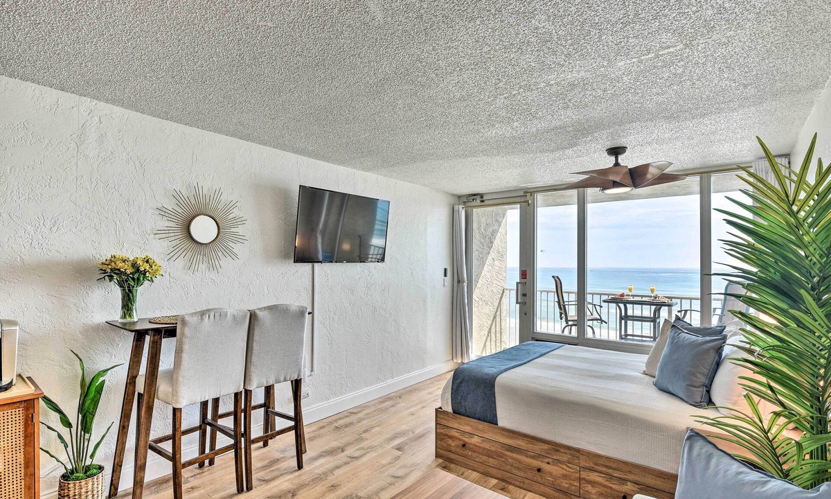 Daytona Beach Shores Apartment | Oceanfront, Fourth-floor Condo on Daytona Beach!