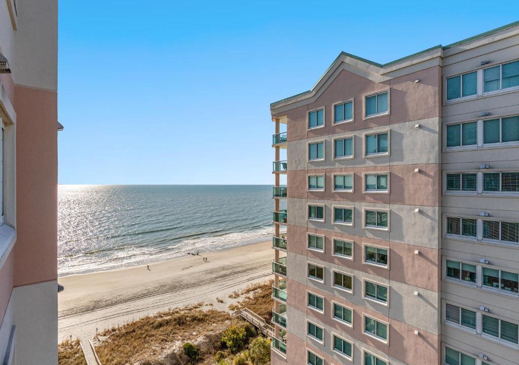 Crescent Beach House | Oceanfront Get Away