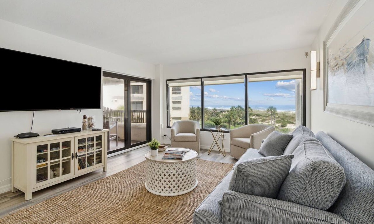 Amelia City Condo | Oceanfront | Private Balcony | 3rd Floor Amelia Surf and Racquet Condo