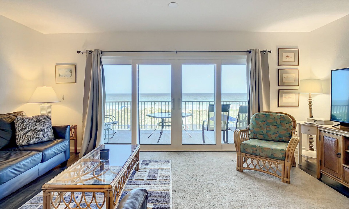 Independence Square Condo | Oceanside 205- Stunning beach front Condo! Special Offer – 20% Discount!