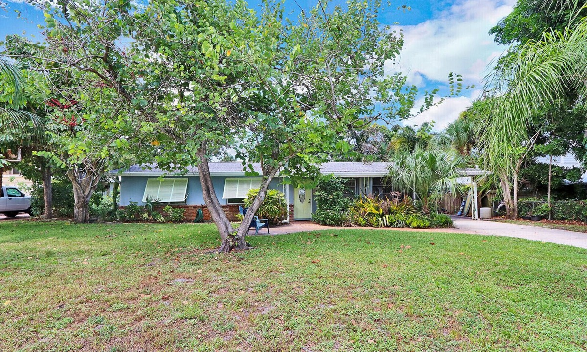 Jensen Beach House | Old Florida Surf Cottage