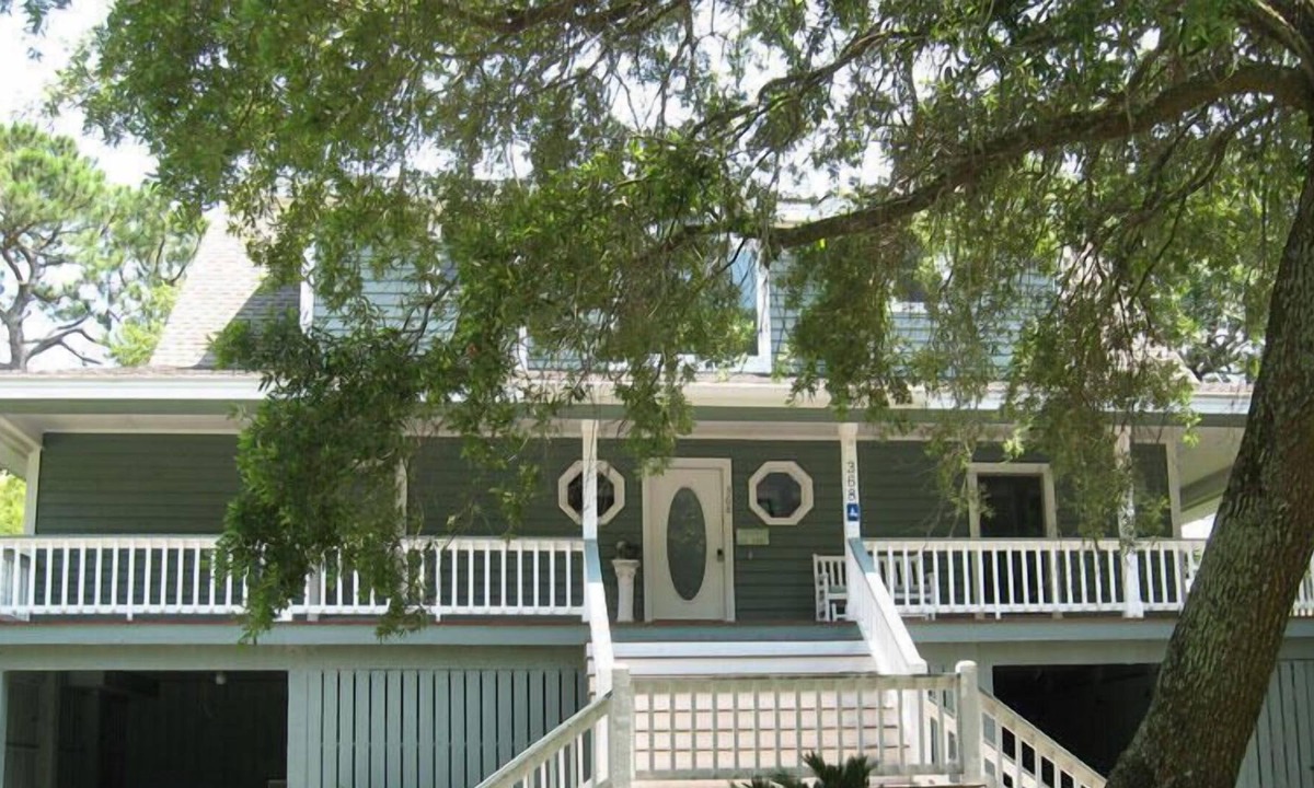 Saint Helena Island House | on canal with dock~walk to beach, marina, activity center~screened patio