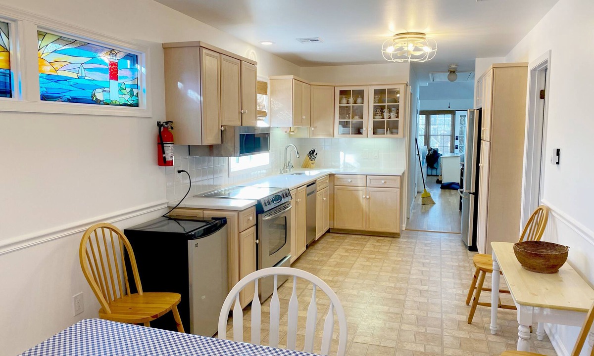 Ship Bottom Cottage | ***ONE AUGUST WEEK LEFT*** June and Sept still available!