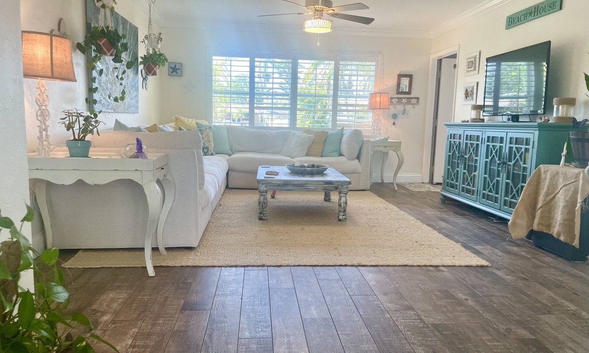 Central Naples House | One-bedroom Pool Home Kitchen Share with PRIVACY and Coastal Vibes