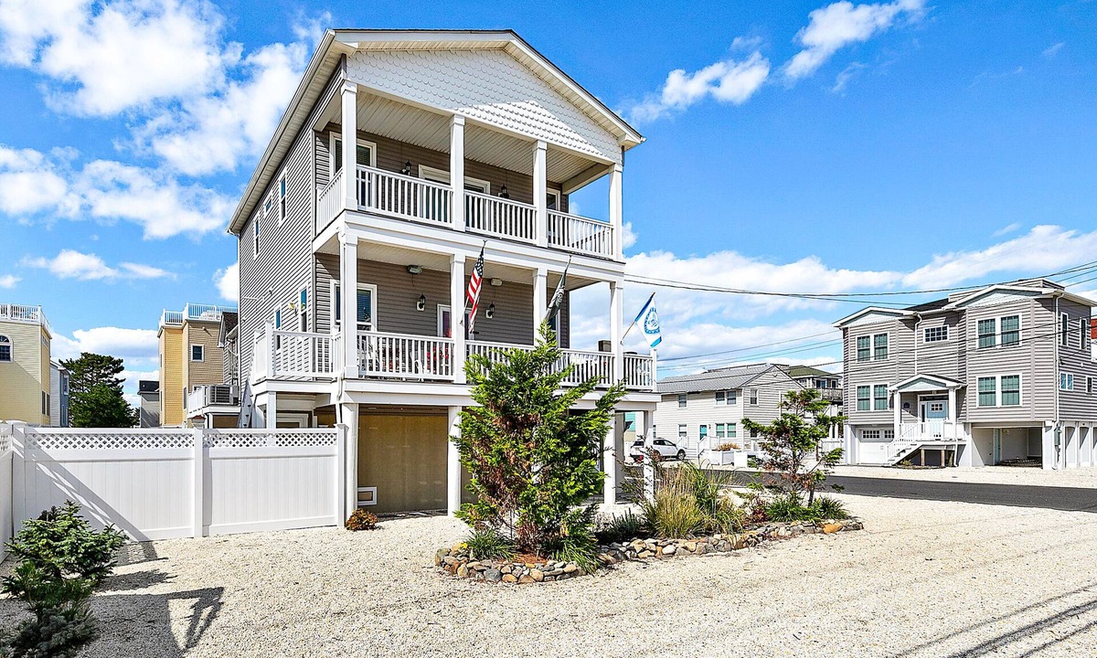Holgate House | Only 1 Week Left: Aug. 22-29 - Ocean Views, Great Location One Block to Beach