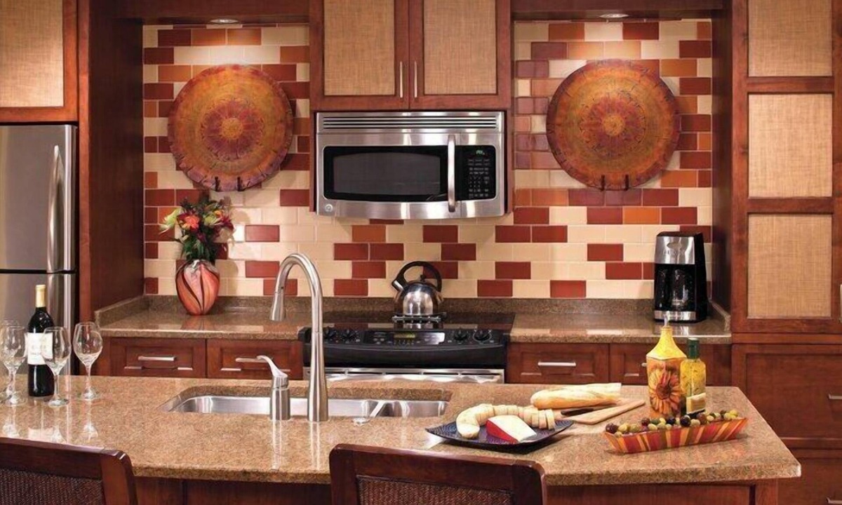 Florida Central Atlantic Coast Condo | Orlando | Lakeside Family Stay | Pool & Splash Pad | 2BR