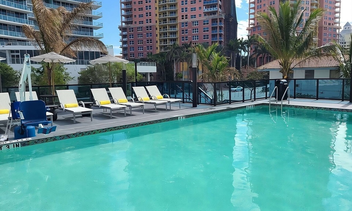 Lauderdale Beach Hotel | Outdoor Getaway! Modern Unit Near Beach and Attractions, Pool