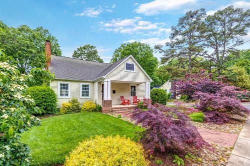 Plaza Midwood House | Outdoor Oasis in Popular Plaza Midwood
