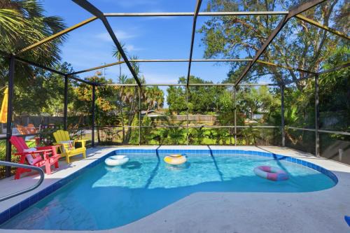 Largo House | Outdoor Theatre Pool Putt Putt Hot Tub