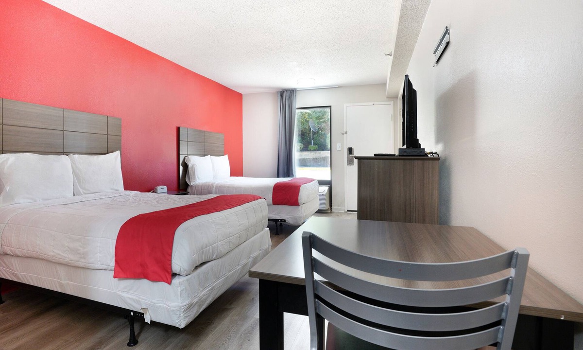 Belvedere Park Hotel | OYO Hotel Decatur I-285 The Perimeter