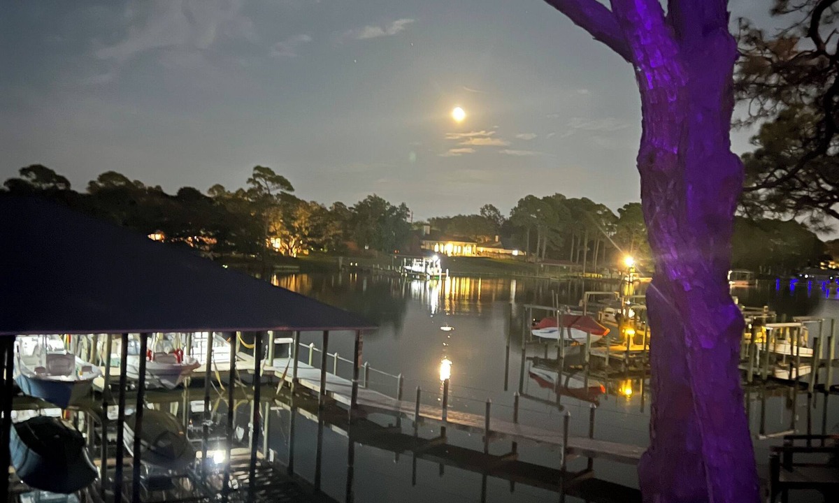 Gulf Lagoon Beach Condo | Paddle Board Paradise on Grand Lagoon! 3 min walk to the Gulf.