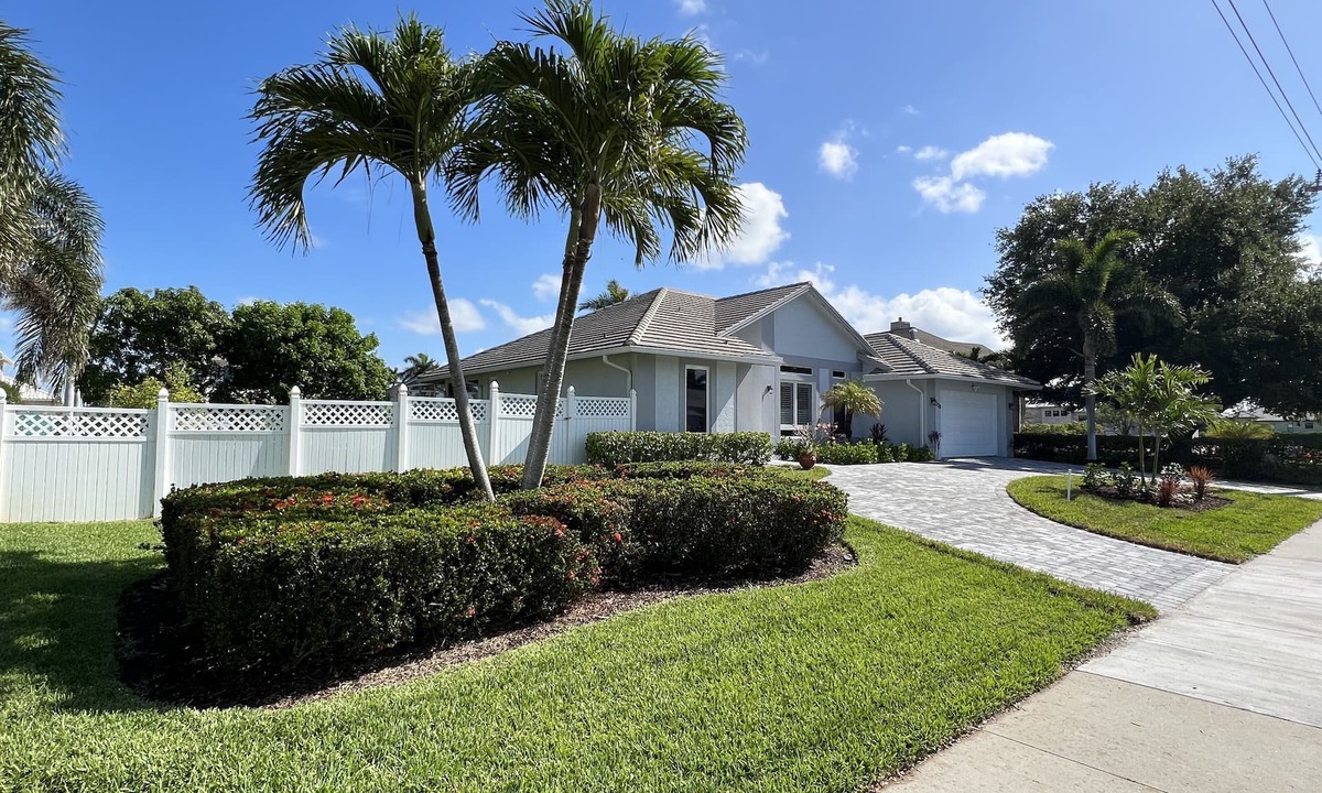 Marco Island House | Paradise 3/2 Home On Winter Dr With Canal Access And Dock !