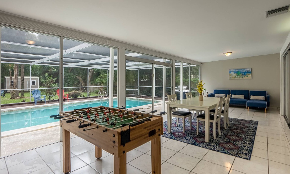 Bearss Plaza House | ☆Paradise Oasis☆ Heated Pool | Ace Location