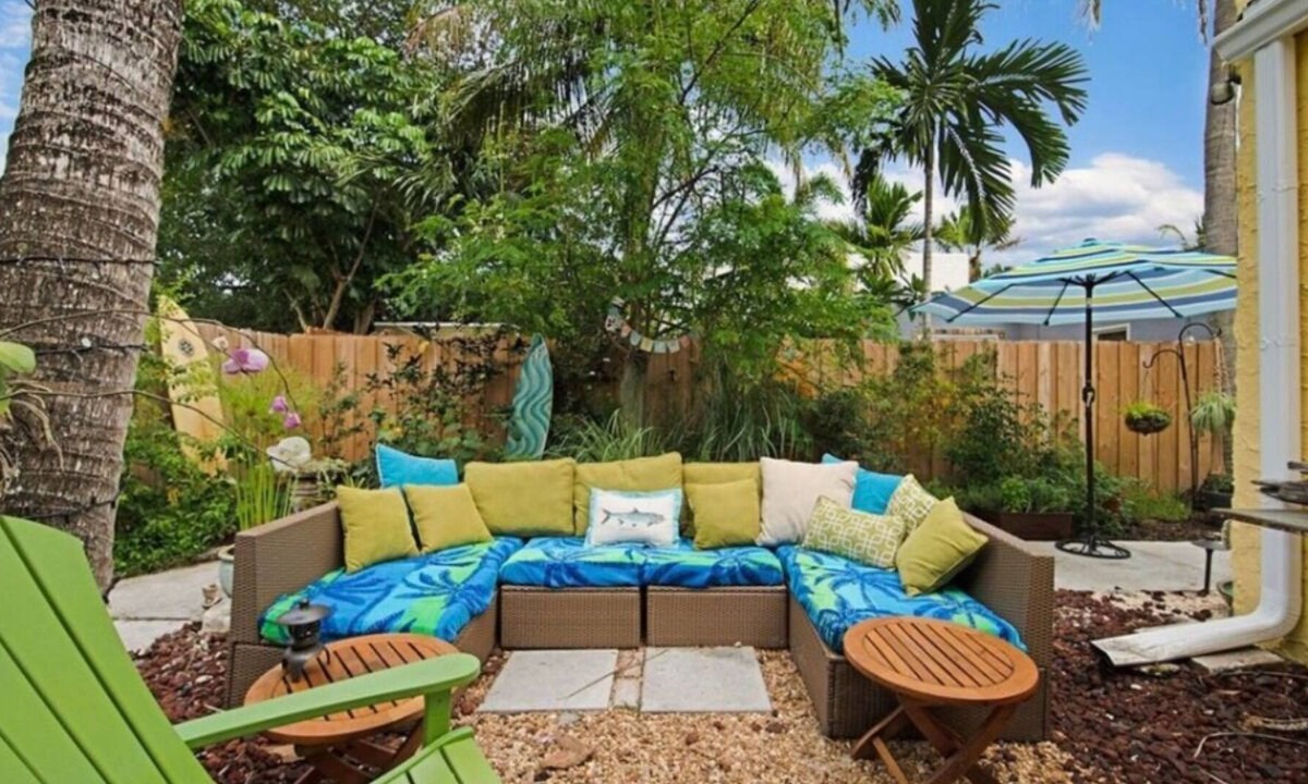 Flamingo Parks House | Park and Lake Cottage