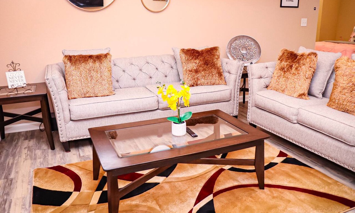 Loganville Apartment | Paying pet friendly Luxury apartment with pool and gym