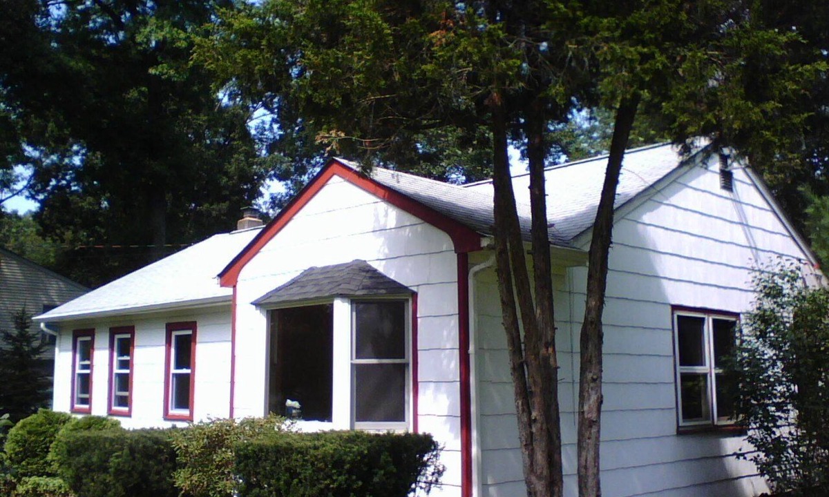 Ironia House | Peaceful 3 BR ranch in rural Chester Take a break and unwind at our oasis.