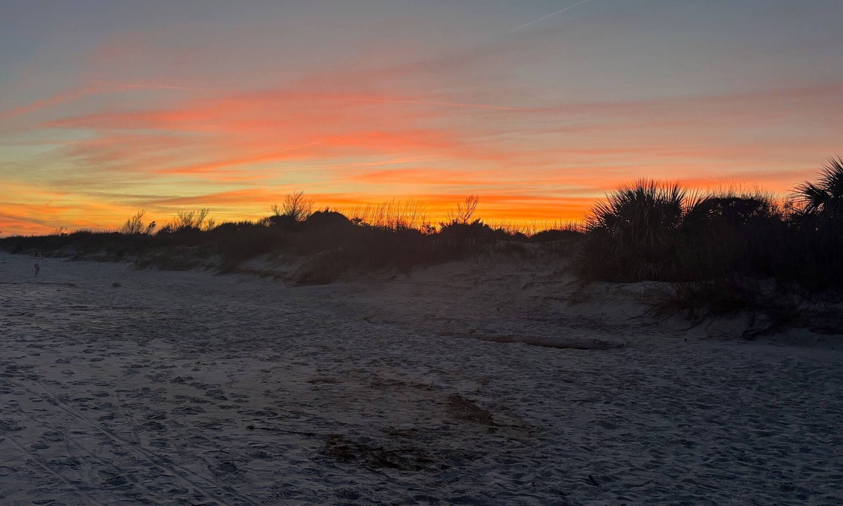 Jekyll Island House | Peaceful 5-bedroom cottage with a pool and spa located on charming Jekyll Island