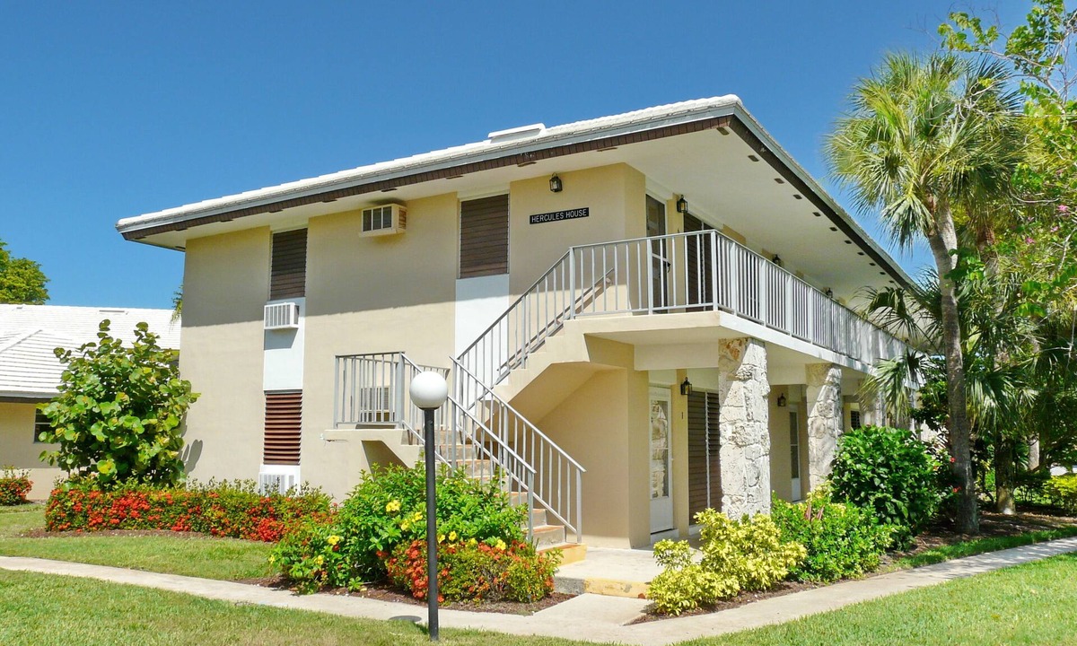 Aquarius | Marco Island