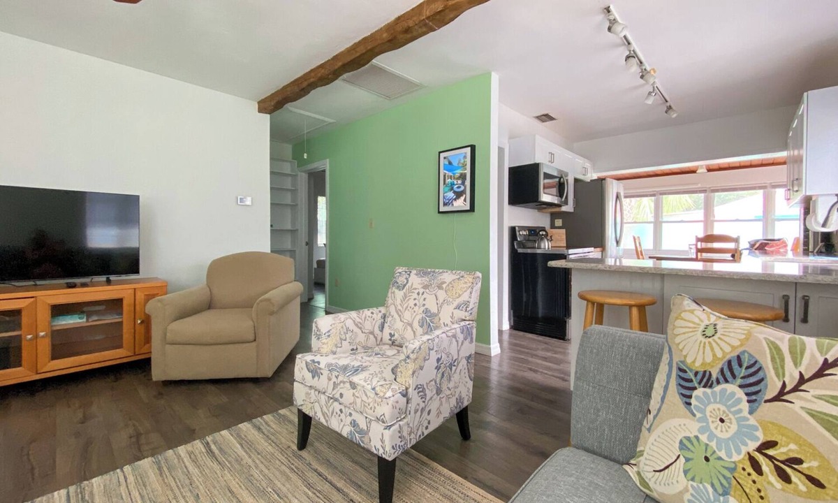Bayview House | Peaceful Gulfport 3BR/2 BA Marina Home Expanded