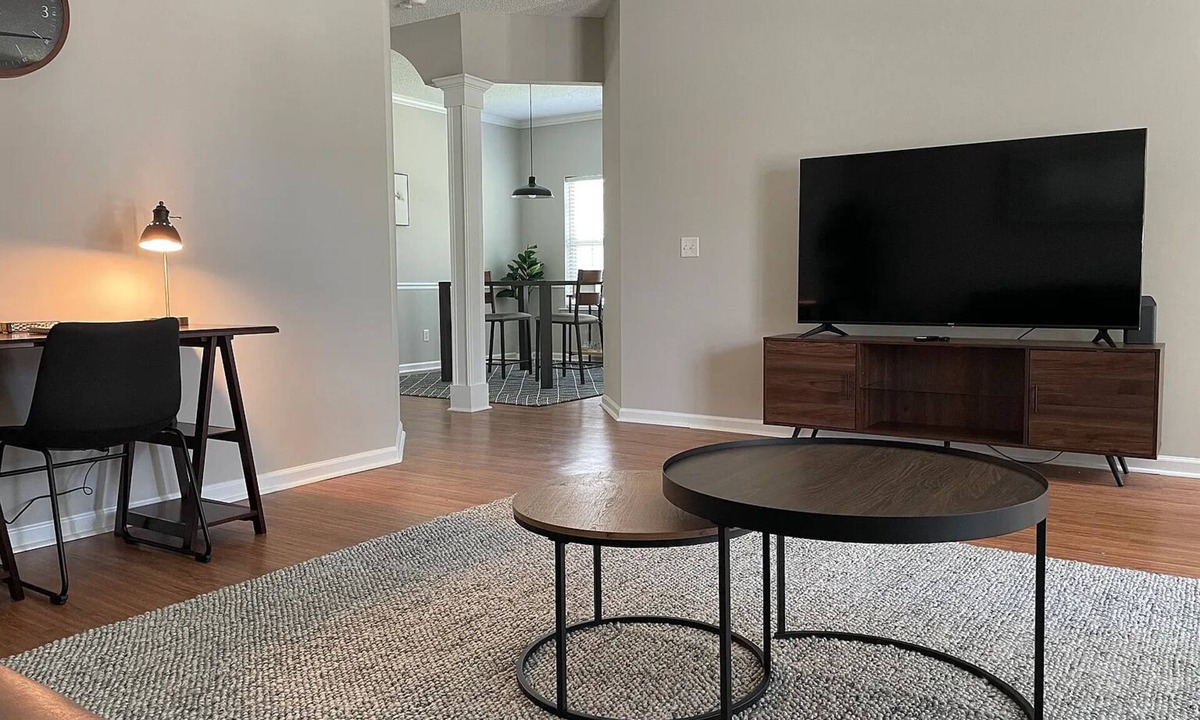 Pooler House | Peaceful & Lux home mins 2 St. Joesph/chandler Near Downtown Savannah Georgia