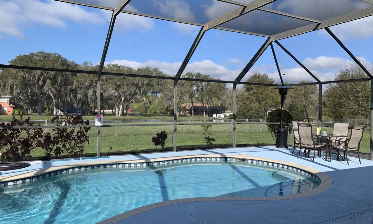 Palmetto House | Peaceful Palmetto Paradise